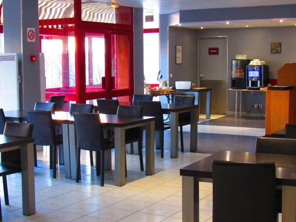Hotel Gallieni Женвилье Экстерьер фото